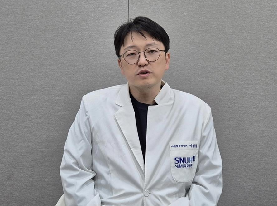 서울대병원, ‘1인 1 AI 에이전트’ 병원 실험…“출근하면 스누하이부터 켠다”